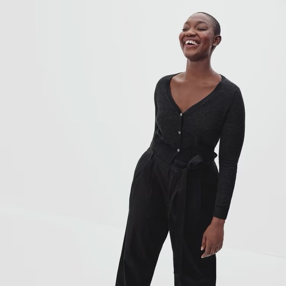 EVERLANE The Featherweight Alpaca Cardigan Heathered Black Button Up NEW - Picture 2 of 7